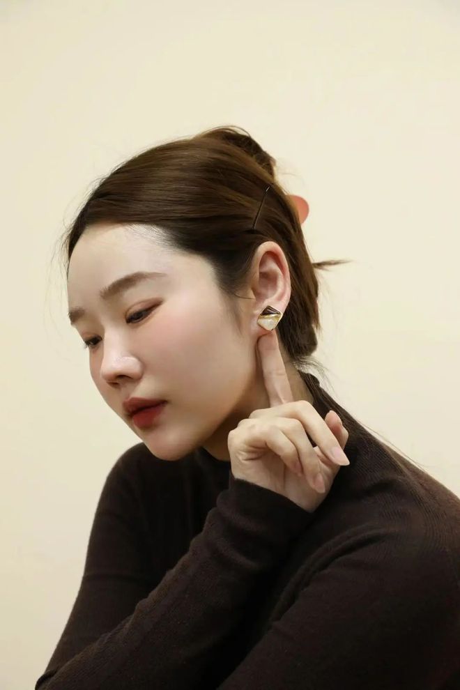 贵耳环惊艳住了谁戴都好看！瓦力游戏被这10对中古富(图2)