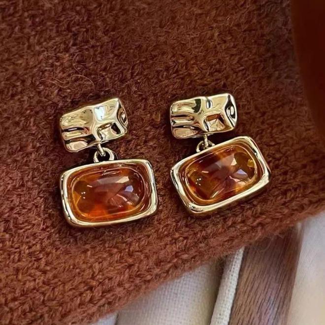 贵耳环惊艳住了谁戴都好看！瓦力游戏被这10对中古富(图5)