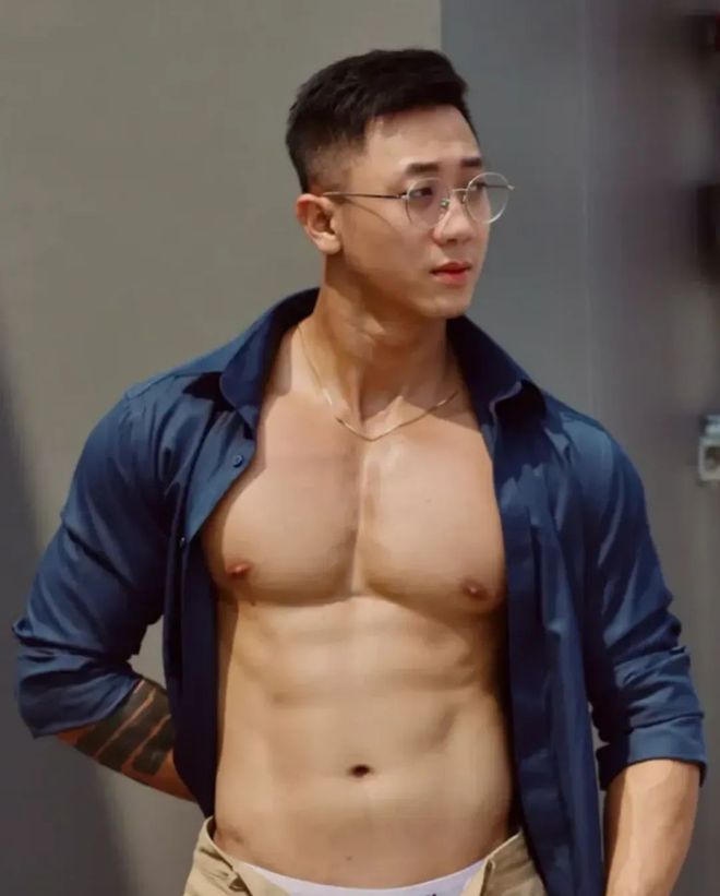 剪的3款发型干净利落帅出圈了！瓦力棋牌游戏适合“宝藏男孩”(图3)