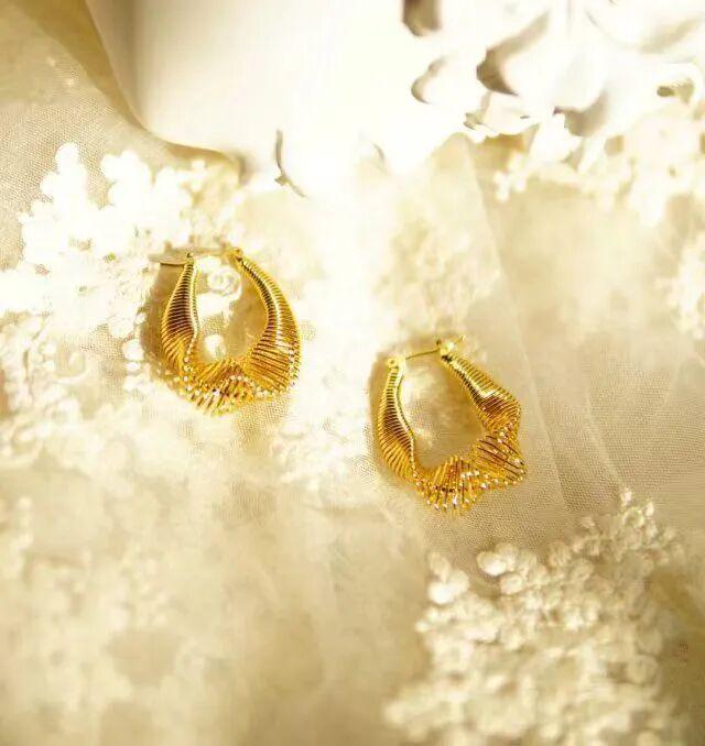 ”首饰搭配法给你东方美人震撼瓦力棋牌游戏看懂 “地母系(图2) ”首饰搭配法给你东方美人震撼瓦力棋牌游戏看懂 “地母系(图2)