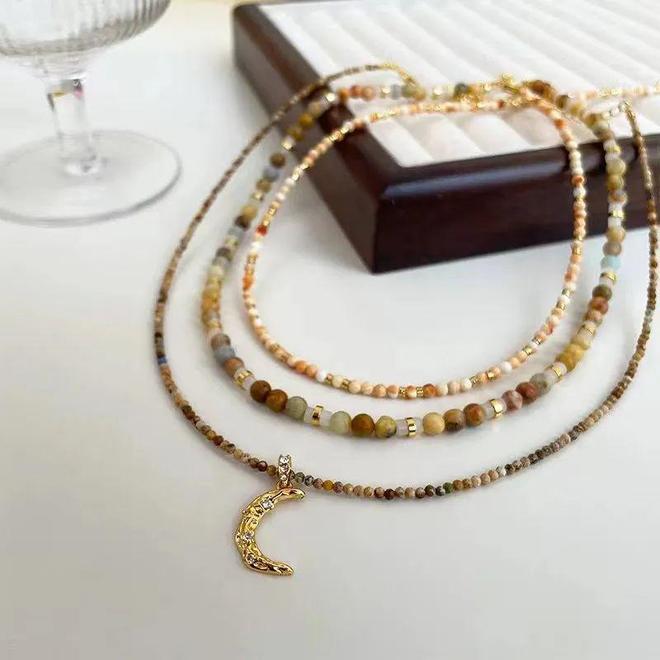 ”首饰搭配法给你东方美人震撼瓦力棋牌游戏看懂 “地母系(图9) ”首饰搭配法给你东方美人震撼瓦力棋牌游戏看懂 “地母系(图9)