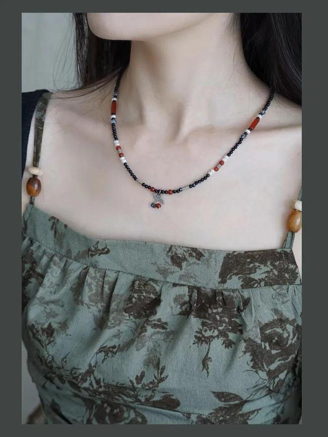 ”首饰搭配法给你东方美人震撼瓦力棋牌游戏看懂 “地母系(图7) ”首饰搭配法给你东方美人震撼瓦力棋牌游戏看懂 “地母系(图7)